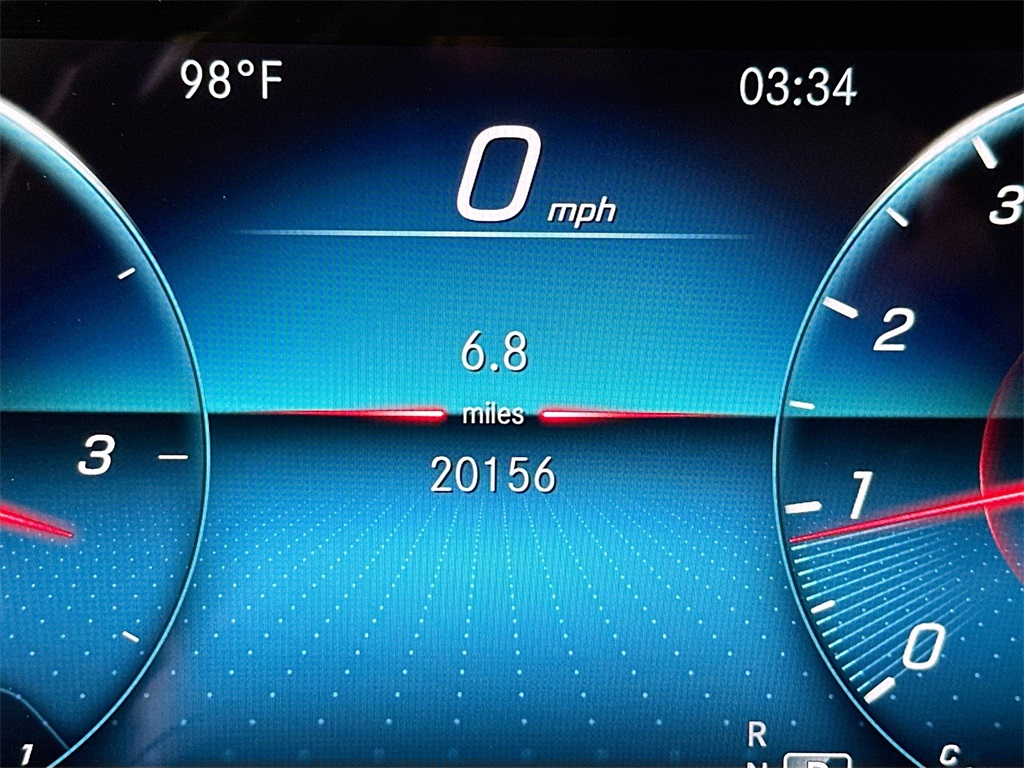 Vehicle image 21 of 33