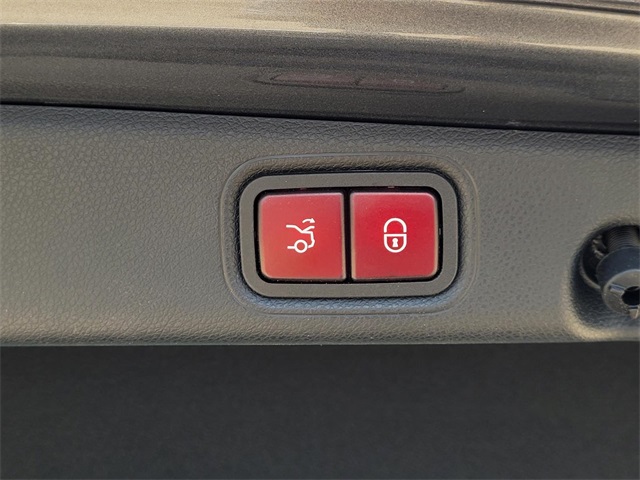Vehicle image 10 of 35
