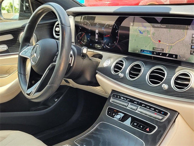 Vehicle image 12 of 35
