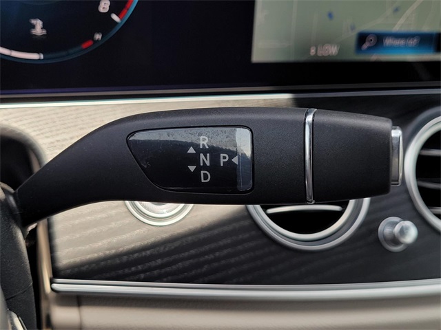 Vehicle image 18 of 35