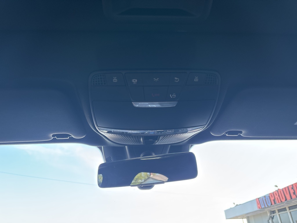 Vehicle image 34 of 49