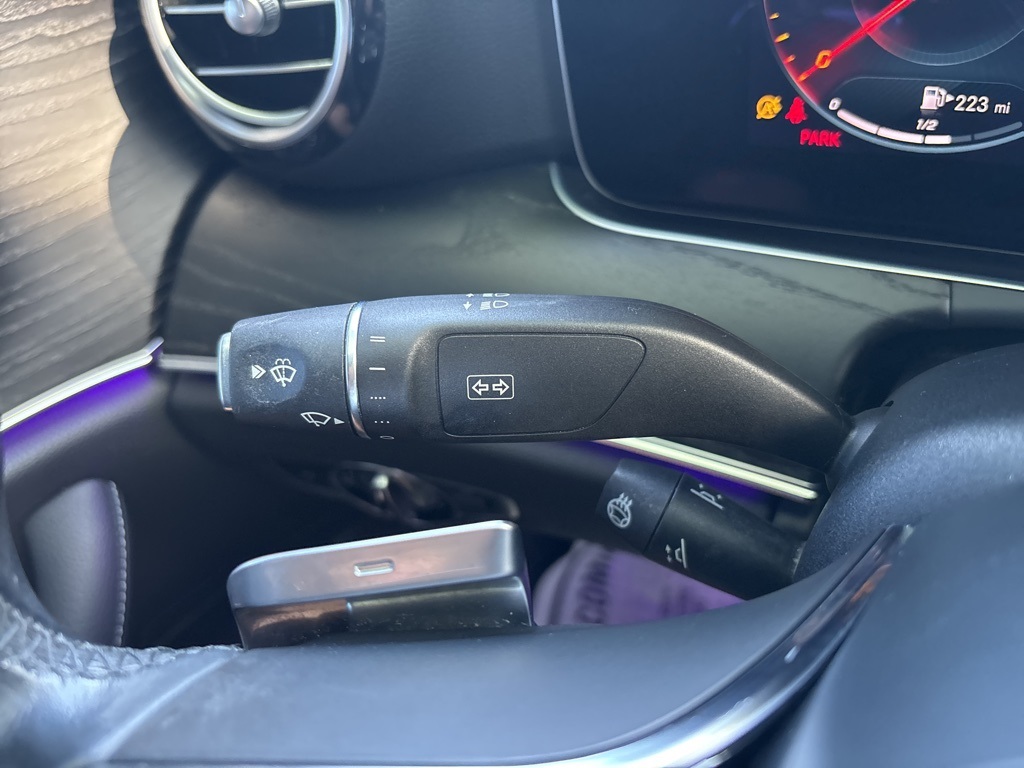 Vehicle image 40 of 49