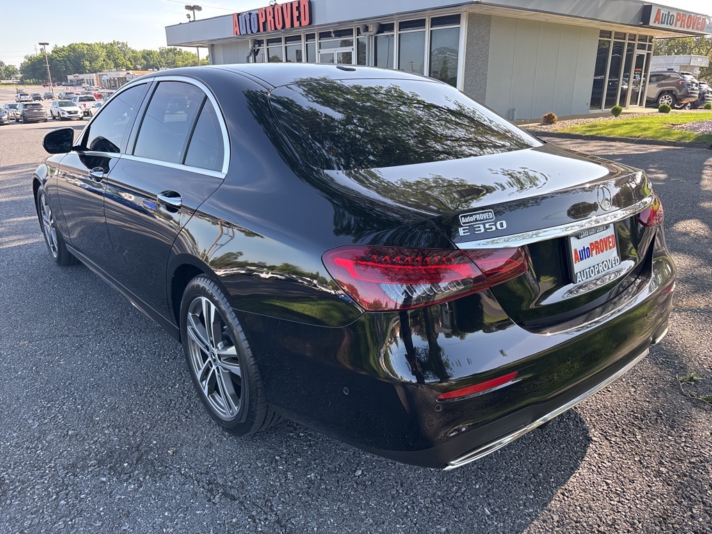 Vehicle image 6 of 49