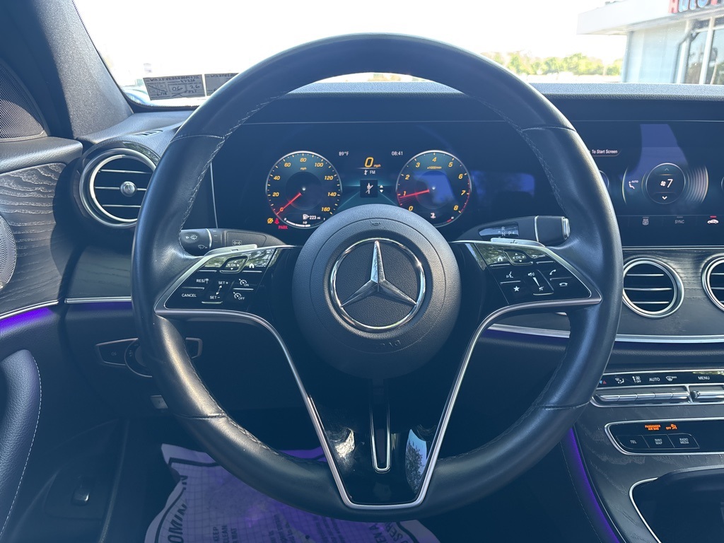 Vehicle image 19 of 49