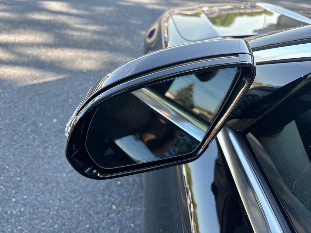 Vehicle image 46 of 49