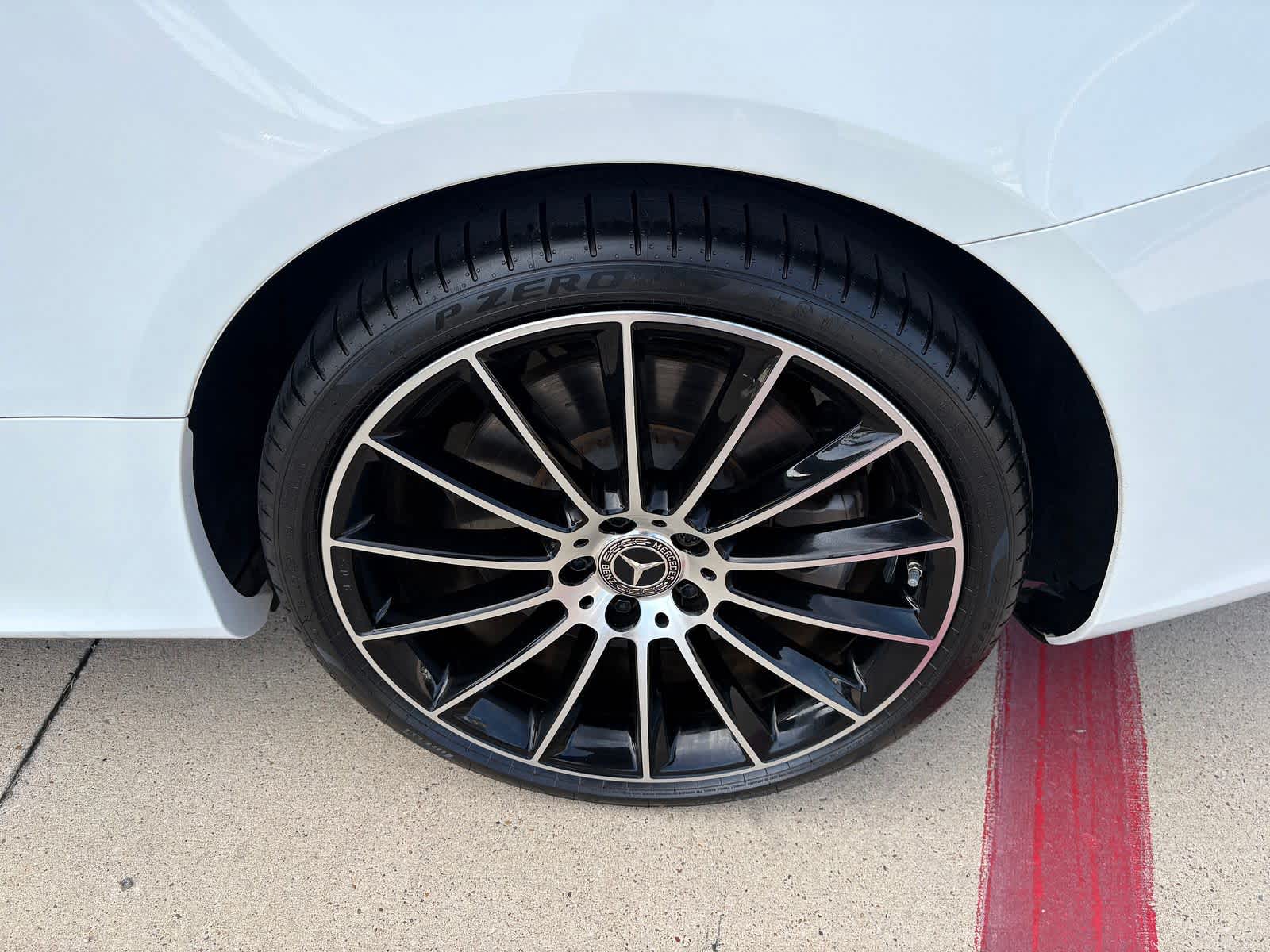 Vehicle image 8 of 21