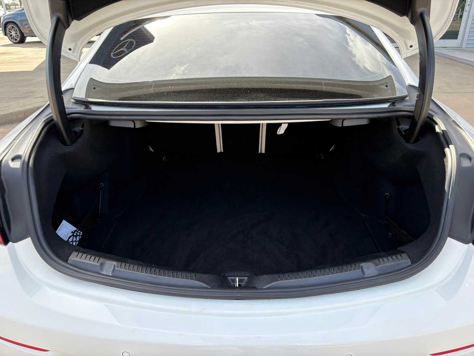 Vehicle image 9 of 21