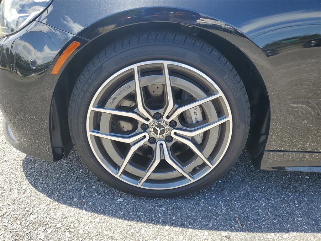 Vehicle image 5 of 40