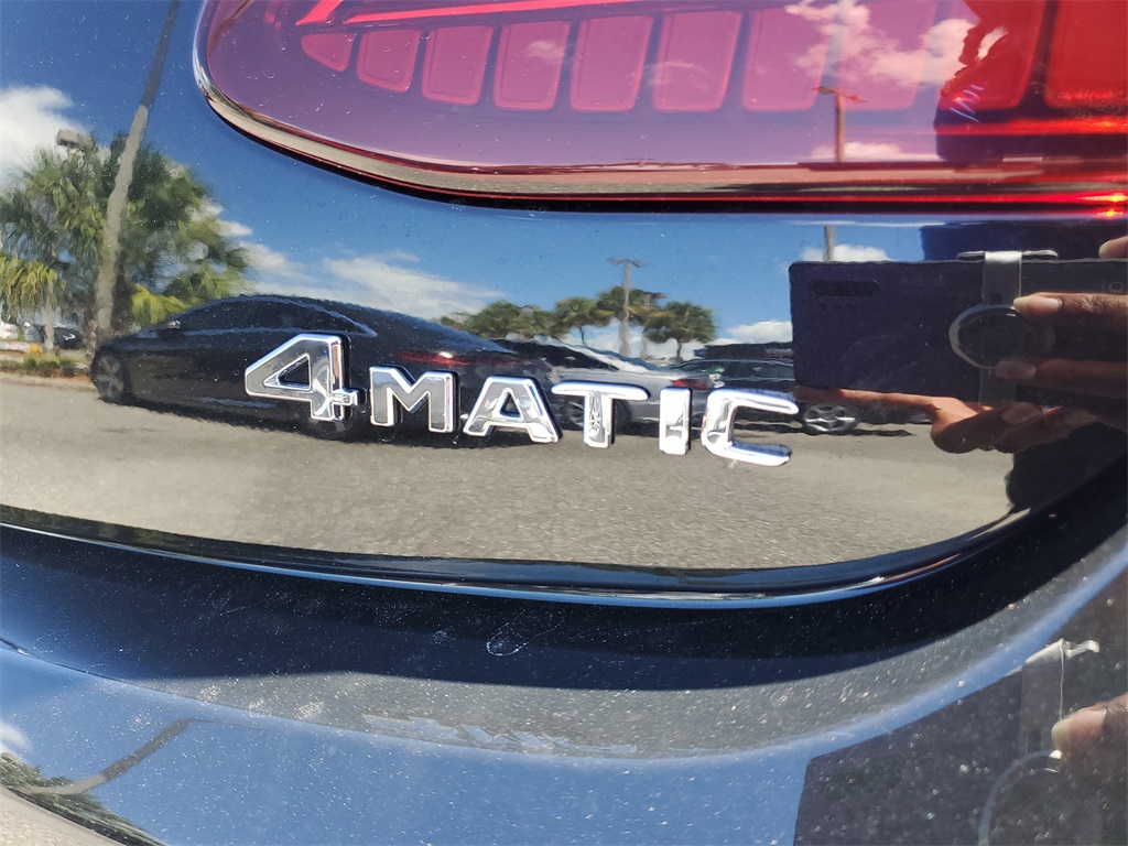 Vehicle image 36 of 40