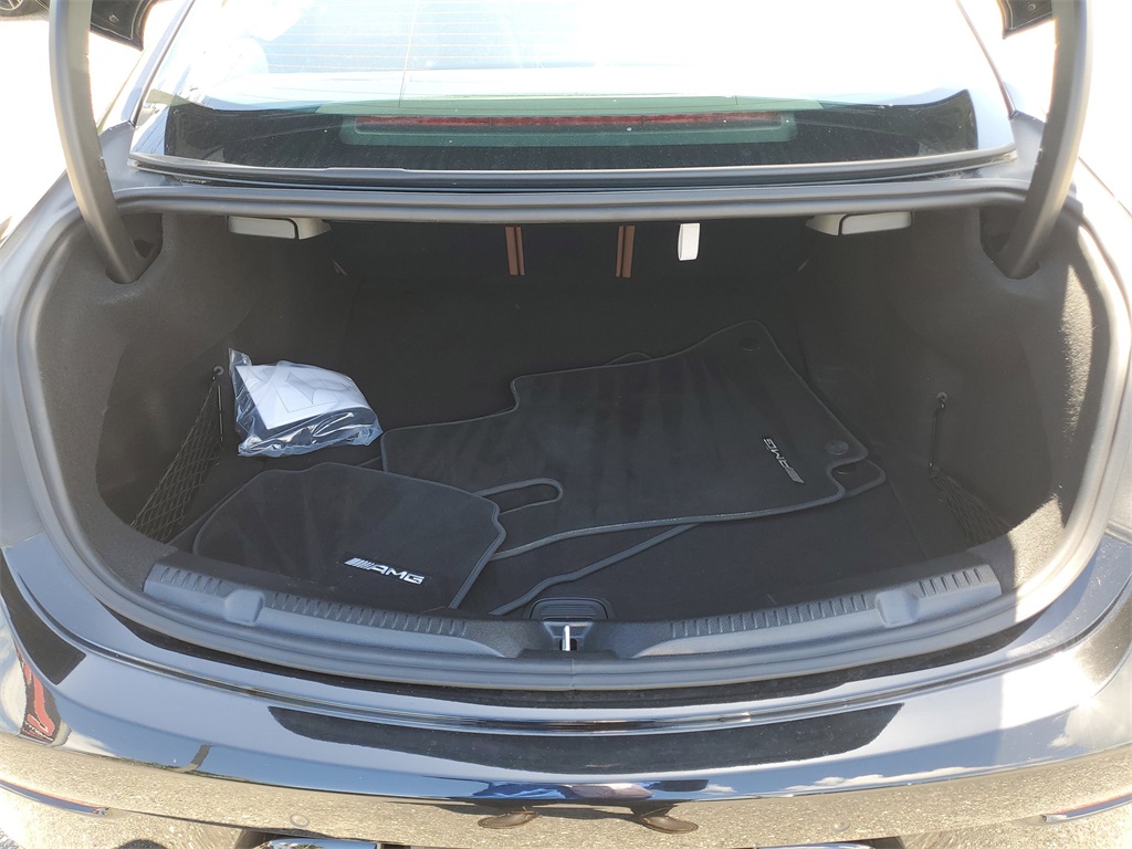 Vehicle image 7 of 40
