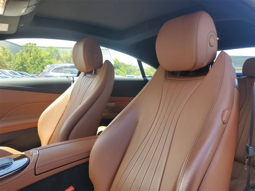 Vehicle image 8 of 40