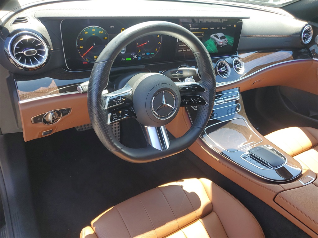 Vehicle image 13 of 40