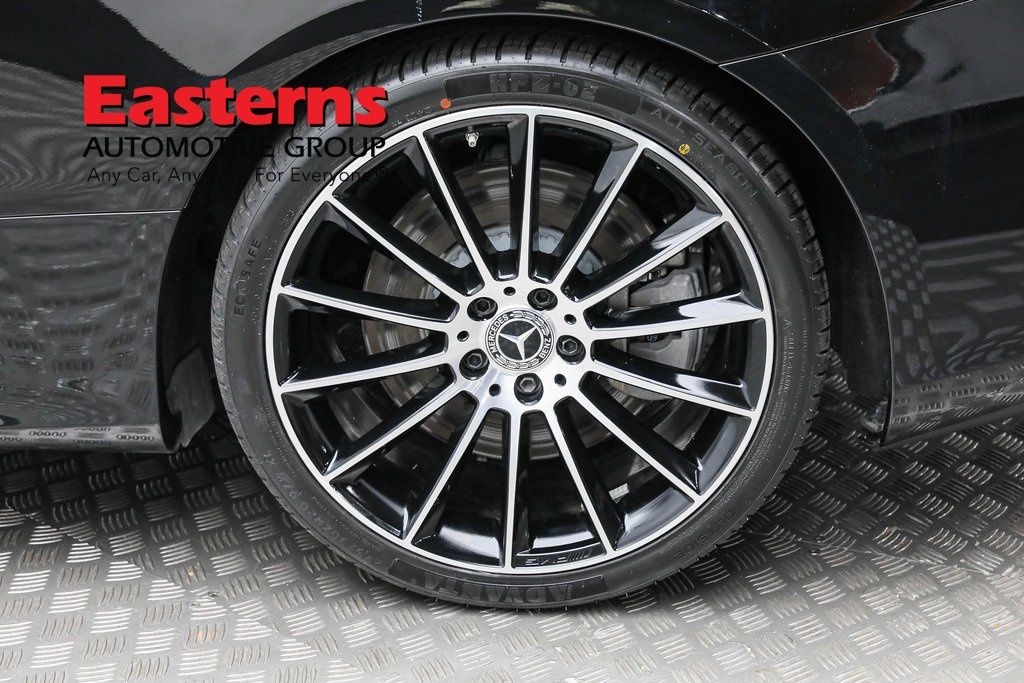 Vehicle image 39 of 65