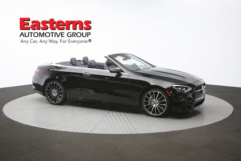 Vehicle image 12 of 65