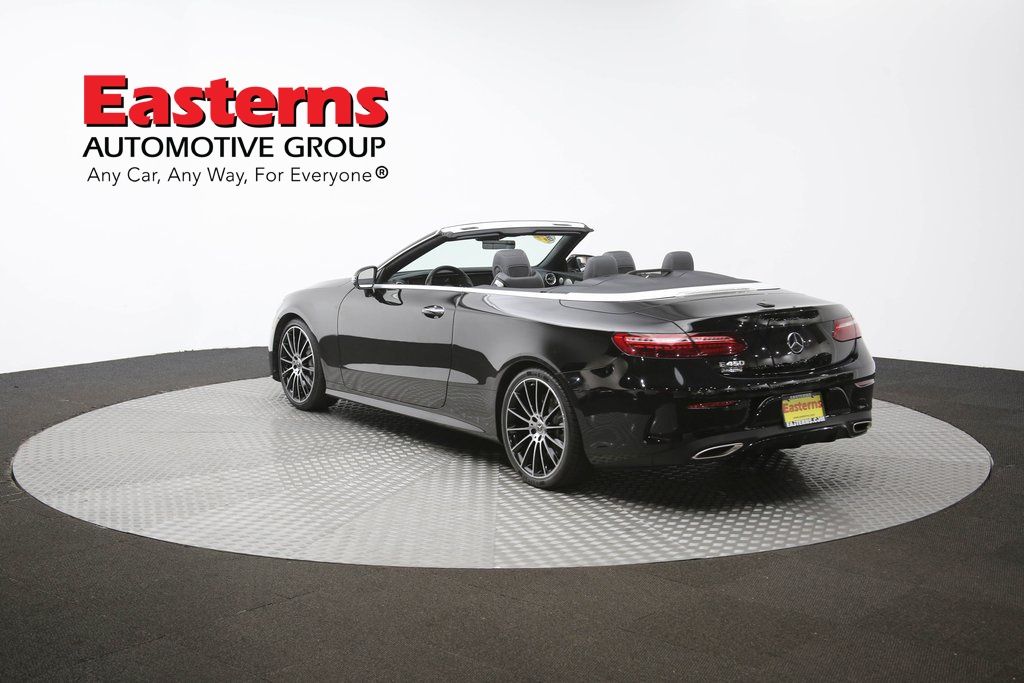 Vehicle image 32 of 65
