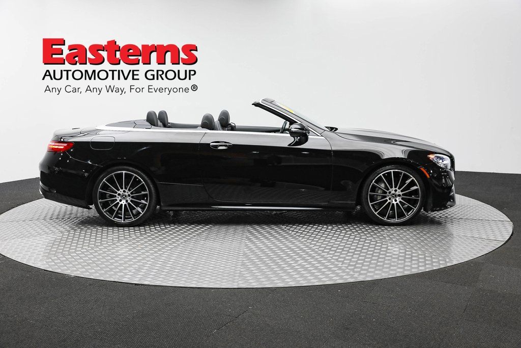 Vehicle image 20 of 65
