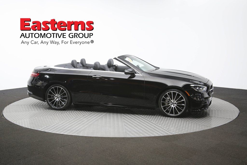 Vehicle image 13 of 65