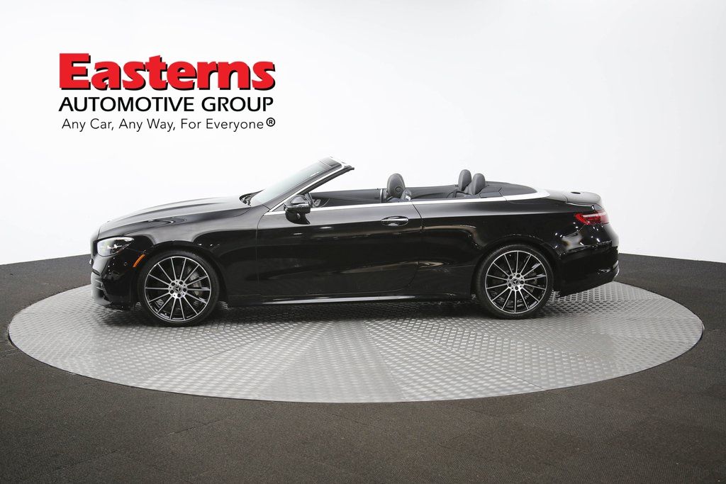 Vehicle image 37 of 65