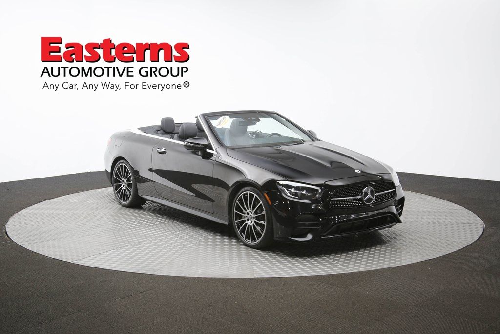 Vehicle image 16 of 65