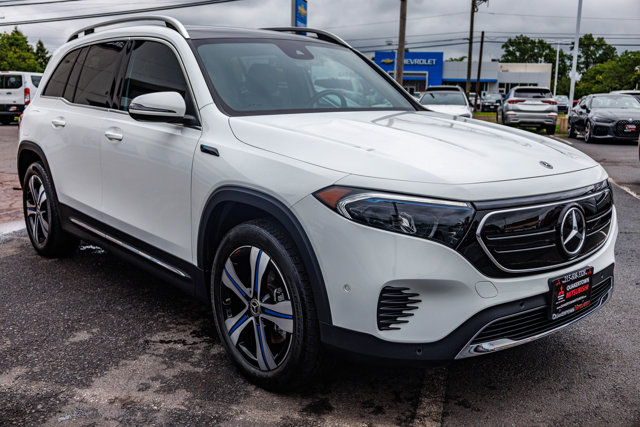 Vehicle image 3 of 35