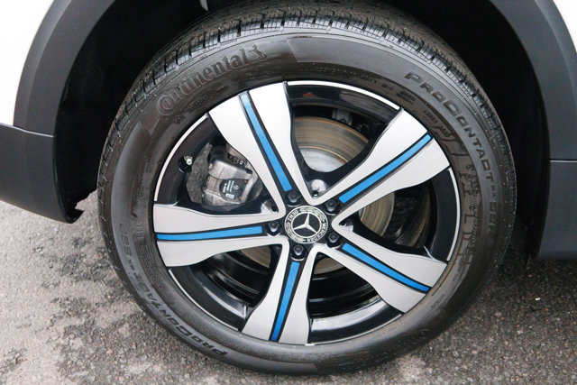 Vehicle image 11 of 35