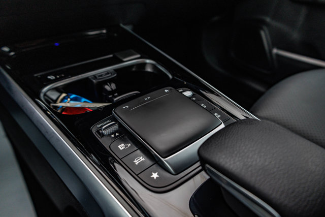 Vehicle image 29 of 35
