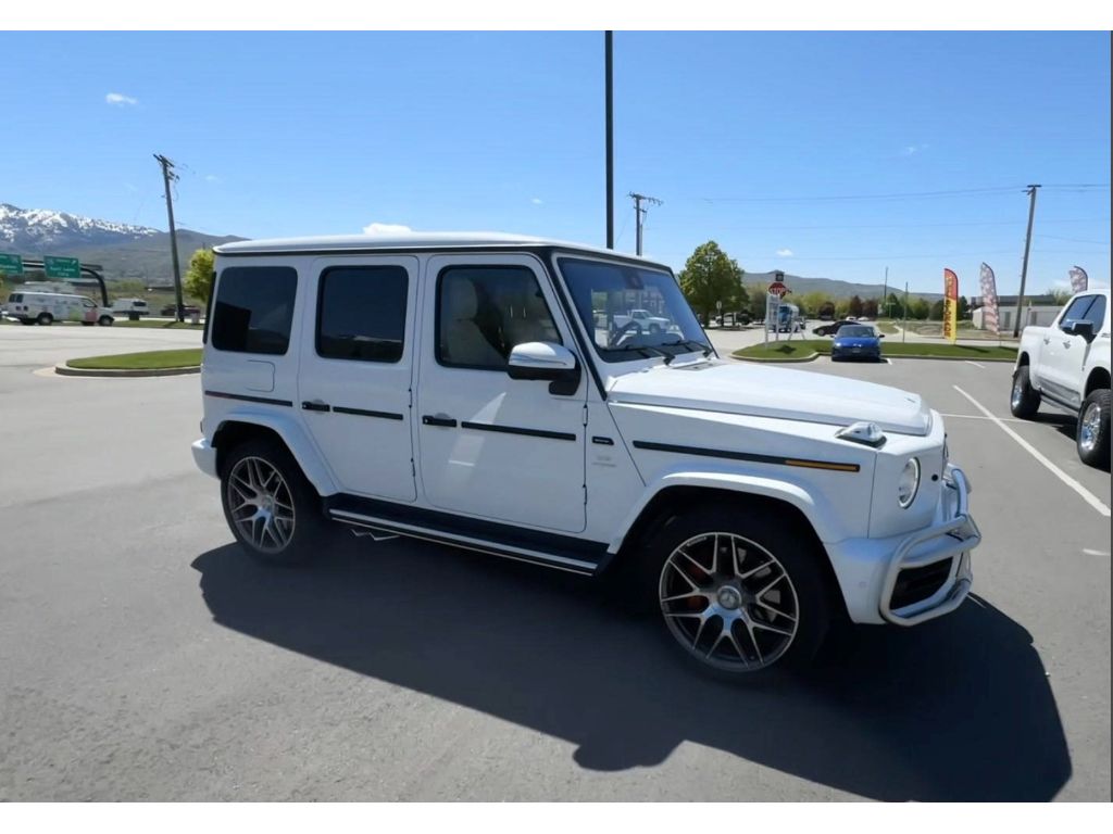 Vehicle image 4 of 19