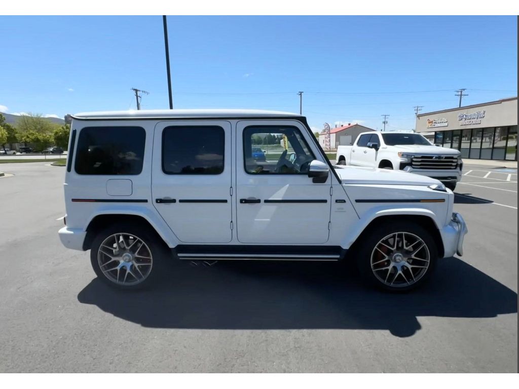 Vehicle image 6 of 19