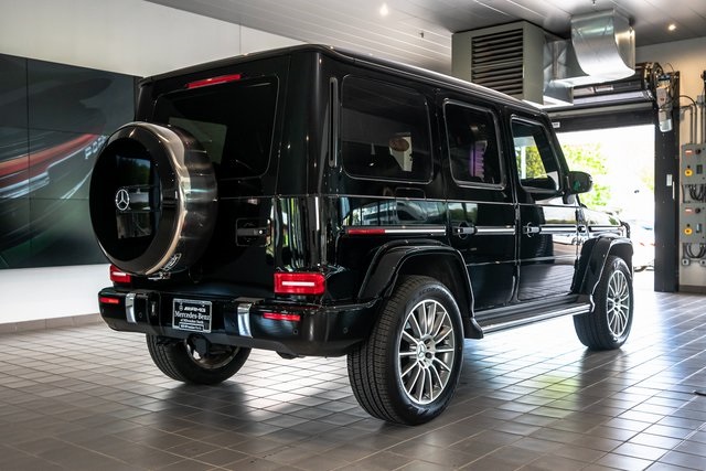 Vehicle image 4 of 39
