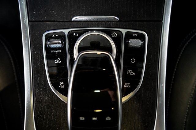 Vehicle image 24 of 39
