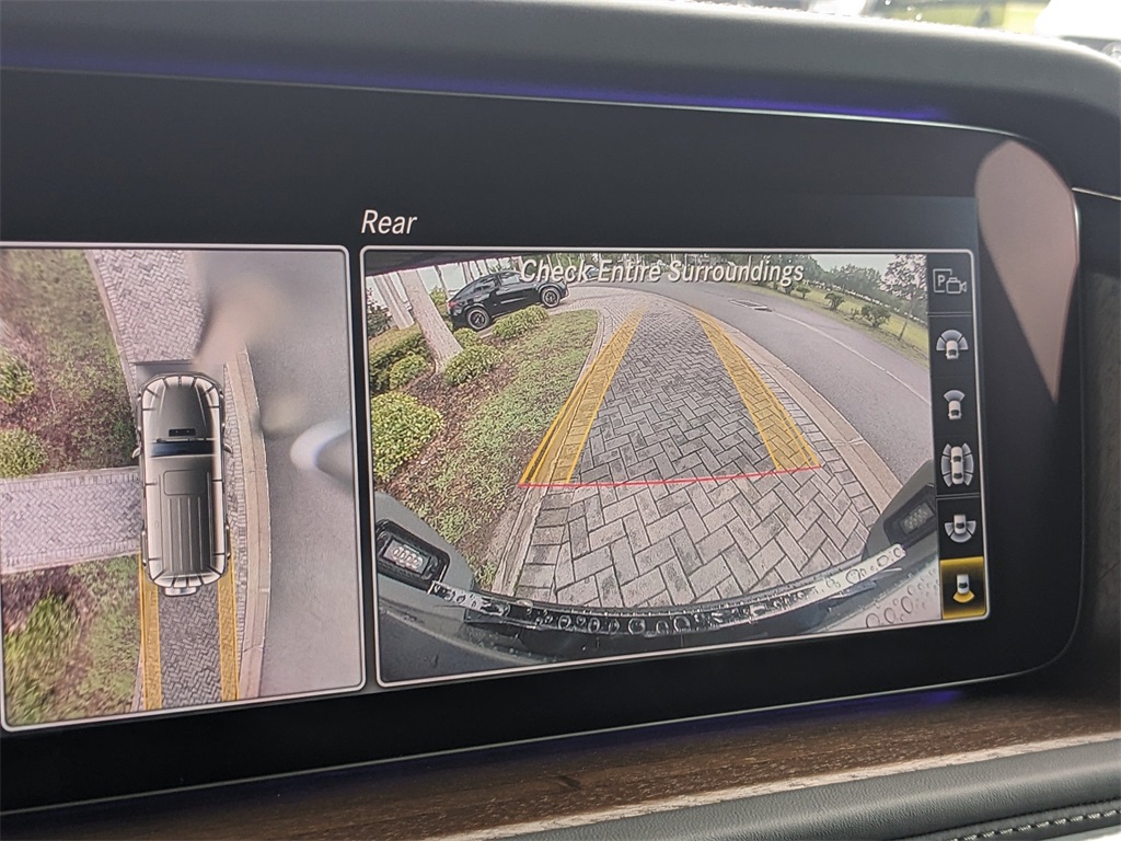 Vehicle image 20 of 30