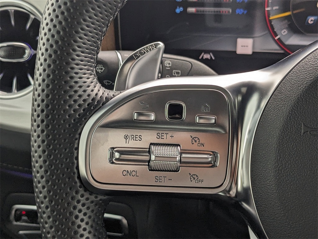 Vehicle image 26 of 30