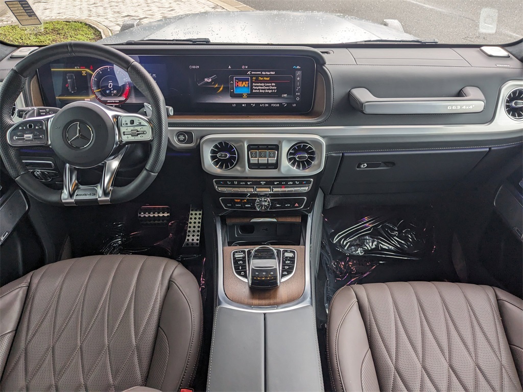 Vehicle image 10 of 30