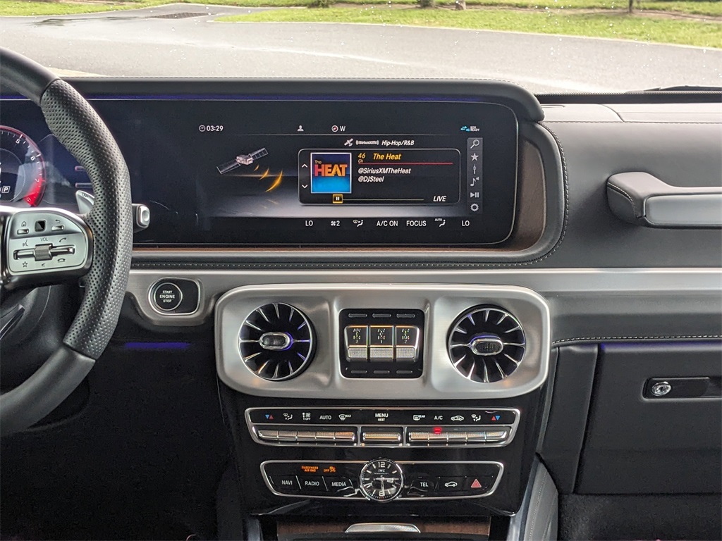 Vehicle image 17 of 30