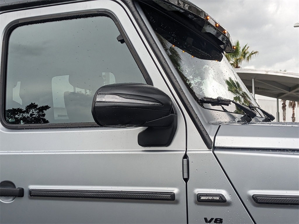 Vehicle image 13 of 30