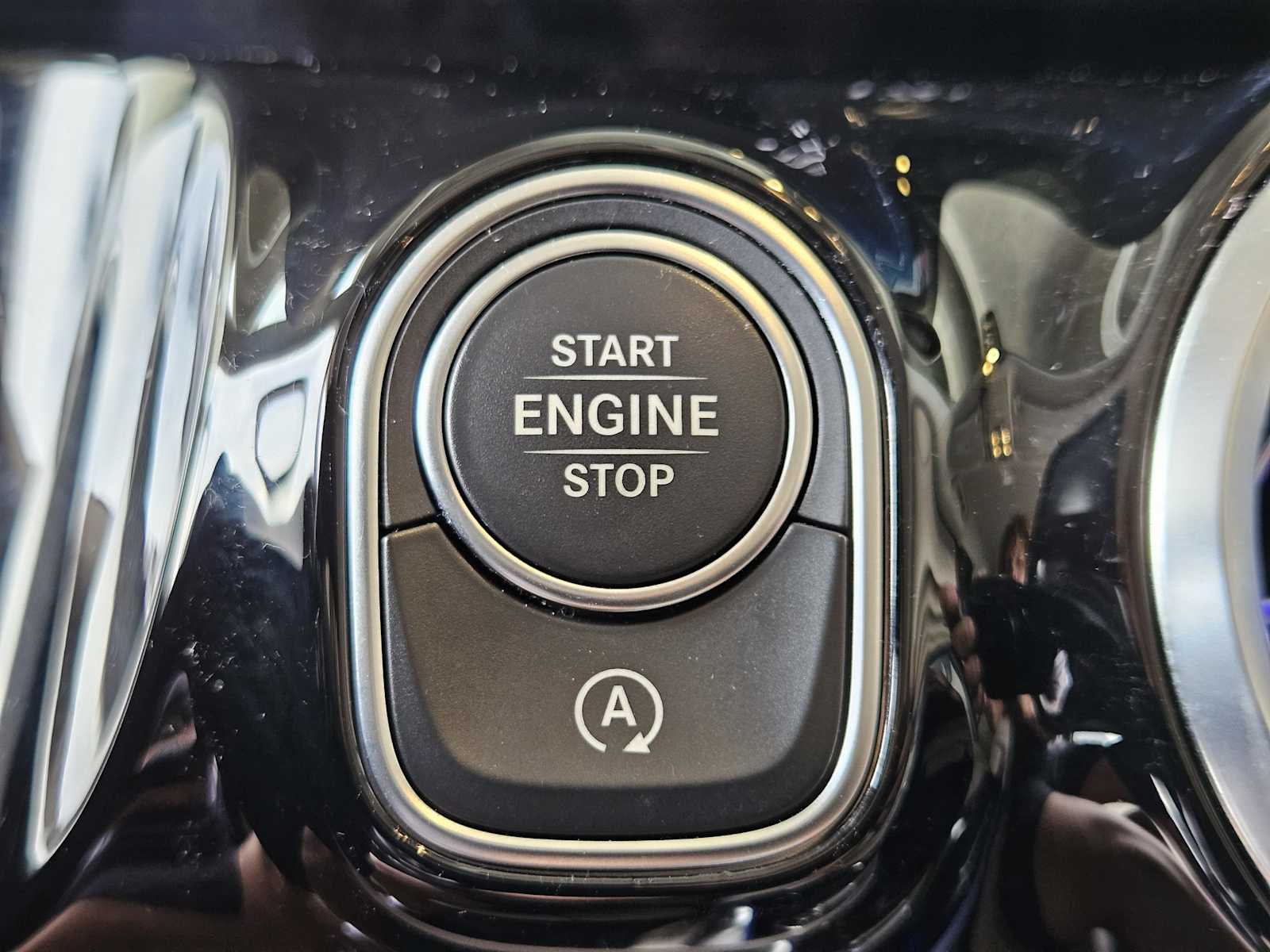Vehicle image 19 of 30