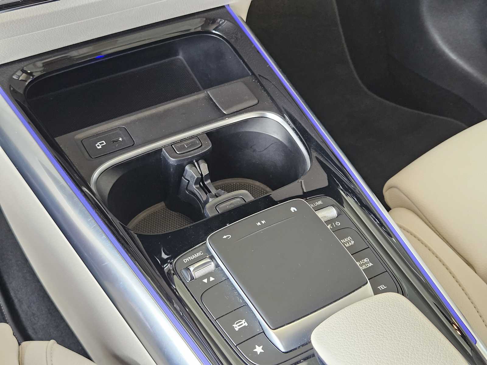 Vehicle image 18 of 30