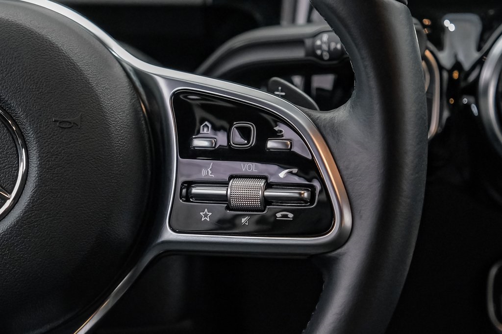 Vehicle image 16 of 53
