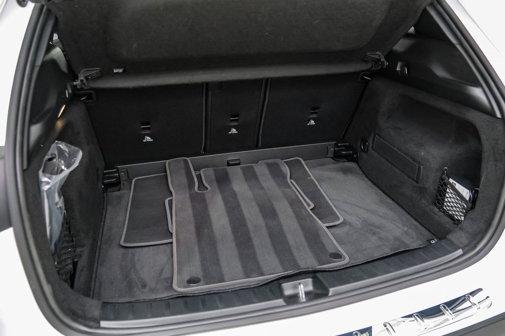 Vehicle image 46 of 53
