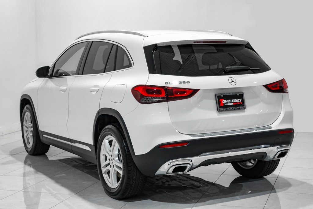 Vehicle image 5 of 53