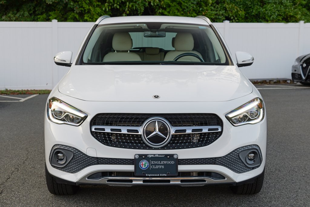 2022 Mercedes-Benz GLA 250 Image 2 of 56