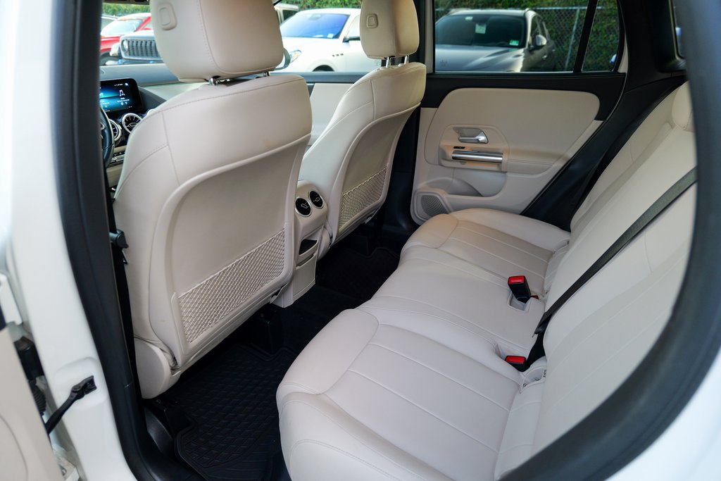 2022 Mercedes-Benz GLA 250 Image 21 of 56