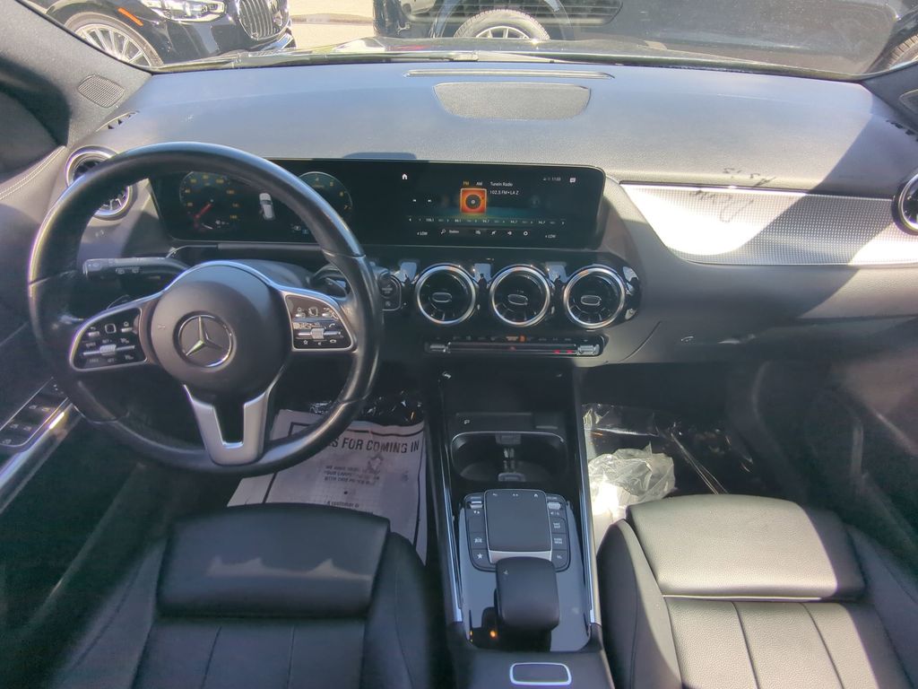 Vehicle image 7 of 25