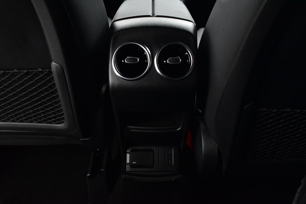 Vehicle image 26 of 36