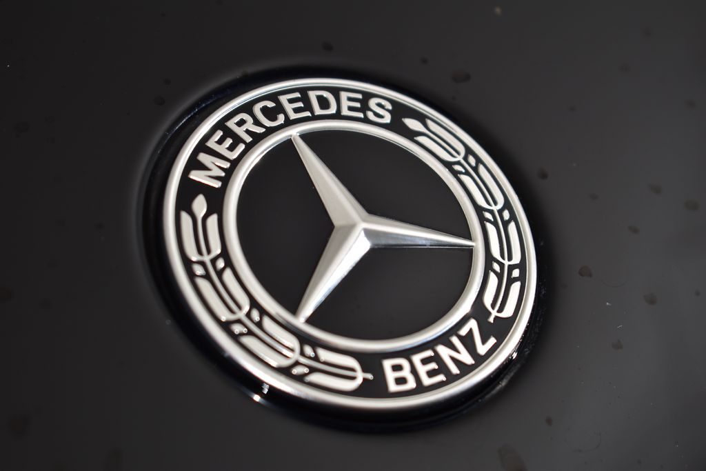 Vehicle image 11 of 36