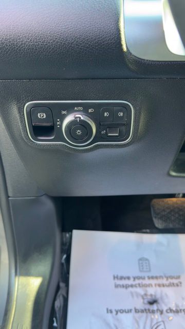 2022 Mercedes-Benz GLB 250 Image 12 of 17