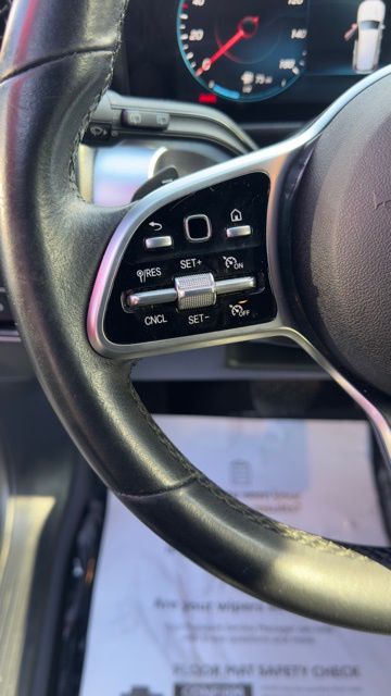 2022 Mercedes-Benz GLB 250 Image 16 of 17