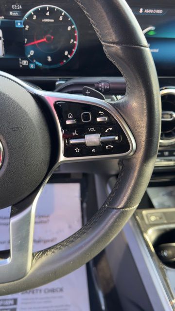 2022 Mercedes-Benz GLB 250 Image 13 of 17