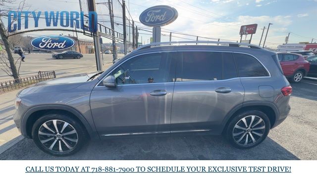 2022 Mercedes-Benz GLB 250 Image 7 of 17