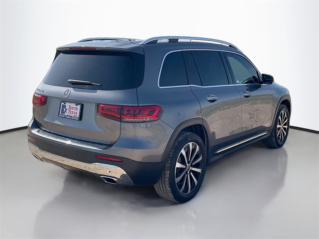 Vehicle image 5 of 12